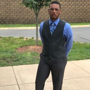 Meet your Posher, Nicholas